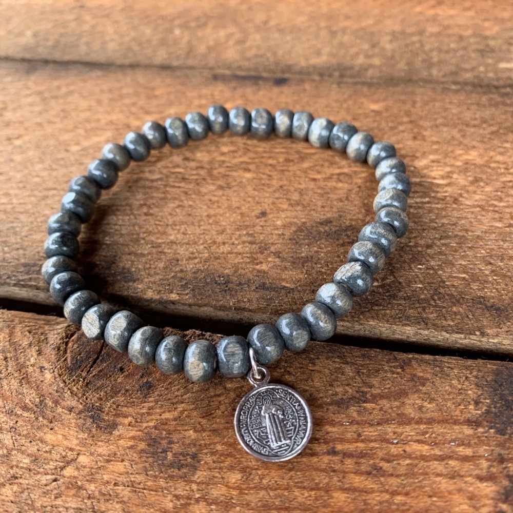 ✨RUSTIC BOHO  WOODEN BEAD BRACELET W/CHARM